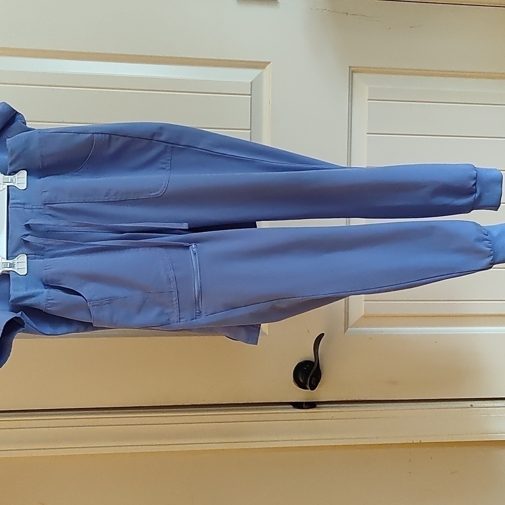 Heart and Soul Break On Through Scrub Set Jogger Pants Size XS - Picture 2 of 14